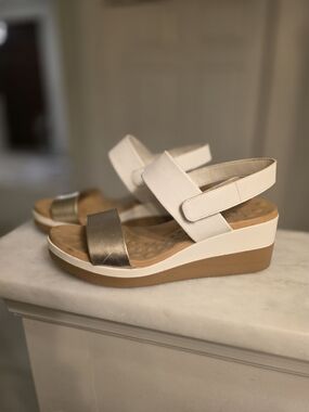 Malu Super Comfortable Bubble System White/Gold Sandals
